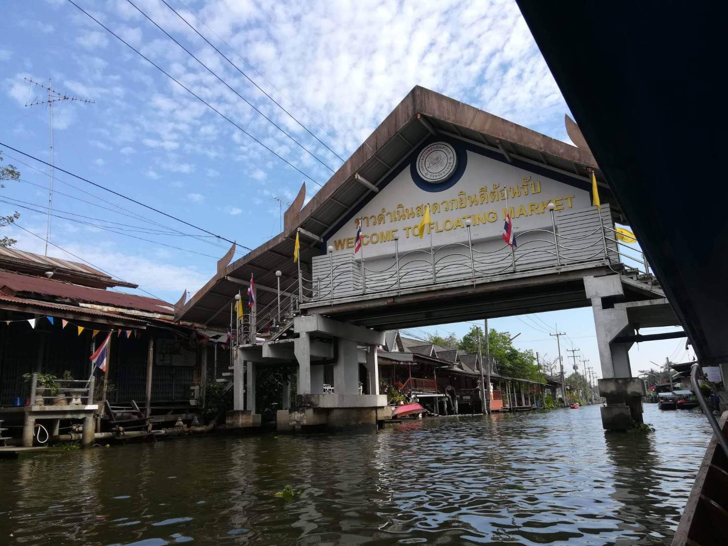 63 - https://tuvanvip.com | W​elcome to Thailand By TU Van VIP on tours. Van rental with Driver service. we are van vip rental transfer on tour in Bangkok ​service.