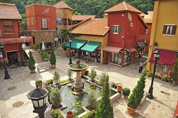 68 - https://tuvanvip.com | W​elcome to Thailand By TU Van VIP on tours. Van rental with Driver service. we are van vip rental transfer on tour in Bangkok ​service.